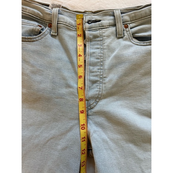 Levi's Women's Ribcage Straight Ankle Jeans - Picture 14 of 16